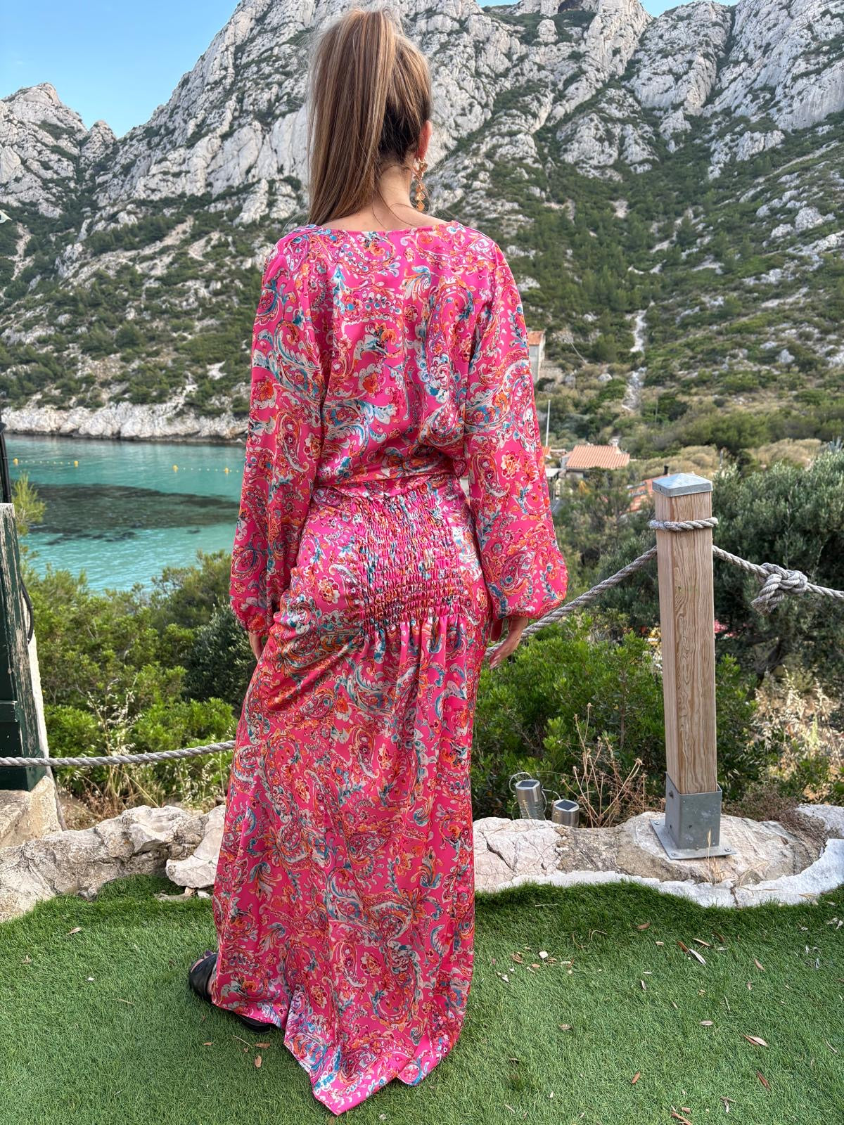 Robe rose longue à motif